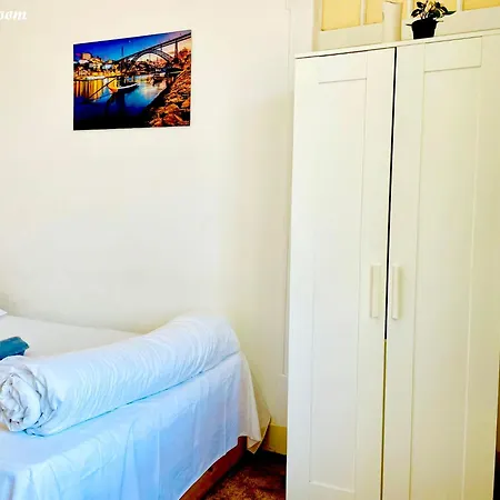 Alfama Maison d'hôtes *