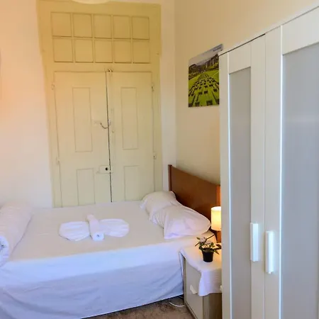 Alfama Maison d'hôtes *